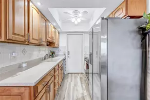 3806 Gulf of Mexico Dr, Longboat Key, FL 34228 - Photo 11
