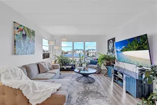 3806 Gulf of Mexico Dr, Longboat Key, FL 34228 - Photo 11
