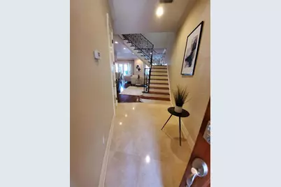 [Address not provided], Tampa, FL 33611 - Photo 5