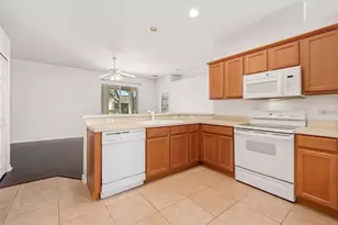 9651 Old Marsh Ct, Orlando, FL 32832 - Photo 3