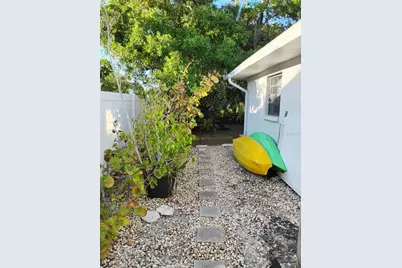 1720 Fossil Drive, Englewood, FL 34223 - Photo 91