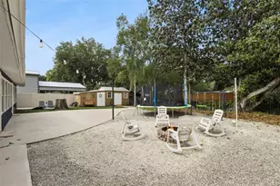 27627 Lois Dr, Tavares, FL 32778 - Photo 31
