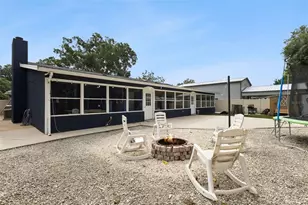 27627 Lois Dr, Tavares, FL 32778 - Photo 33