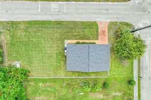 2102 Ave P, Fort Pierce, FL 34950 - Photo 3
