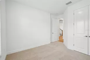 7574 Hawkstone Dr, Sarasota, FL 34241 - Photo 17