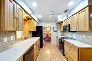 1858 Paradise Ln, Clearwater, FL 33756 - Photo 5