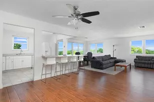 5603 80th St N, Saint Petersburg, FL 33709 - Photo 5