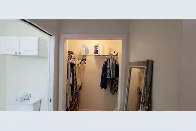 2912 Hawthorne Street, Sarasota, FL 34239 - Photo 11