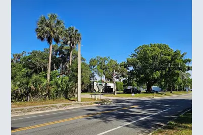 123 W 2nd Avenue, Pierson, FL 32180 - Photo 11