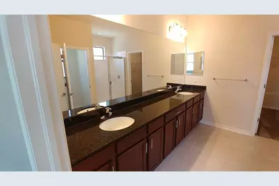 7013 Island Queen Court, Sarasota, FL 34233 - Photo 7
