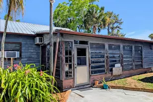 24514 Bonnett Rd, Astor, FL 32102 - Photo 7