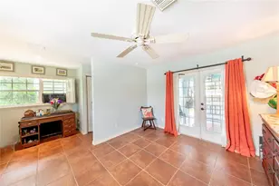 316 Alba St E, Venice, FL 34285 - Photo 11