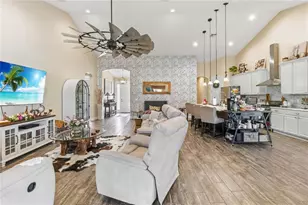 4901 Manor House Ln, Saint Cloud, FL 34772 - Photo 11