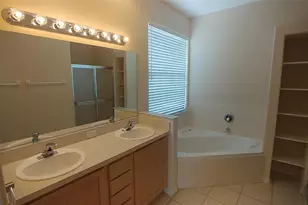 7156 Spikerush Ct, Lakewood Ranch, FL 34202 - Photo 11