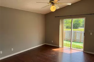 8824 Valencia Oaks Ct, Orlando, FL 32825 - Photo 19