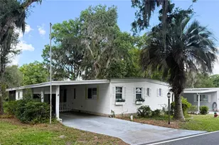 127 Royal Palm Dr, Leesburg, FL 34748 - Photo 3