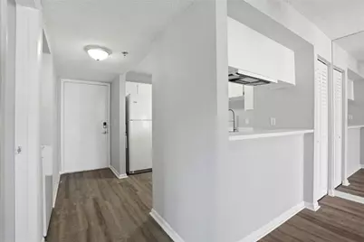 3002 W Cleveland Street #B8, Tampa, FL 33609 - Photo 15