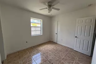 845 NW 130th St, North Miami, FL 33168 - Photo 19