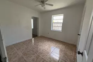 845 NW 130th St, North Miami, FL 33168 - Photo 25