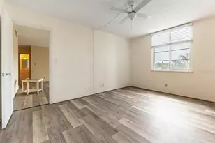 2901 26th St W, Bradenton, FL 34205 - Photo 9