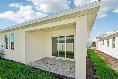 8125 Fairchild Avenue, Bradenton, FL 34210 - Photo 3
