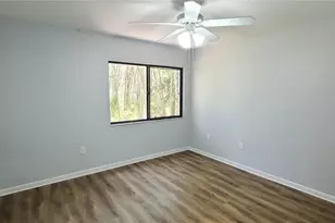2756 Orchid Oaks Dr, Sarasota, FL 34239 - Photo 15