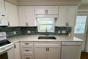 101 Marigold St, Leesburg, FL 34748 - Photo 11