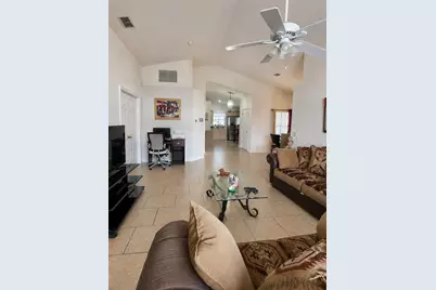 121 S Roma Way, Kissimmee, FL 34746 - Photo 5