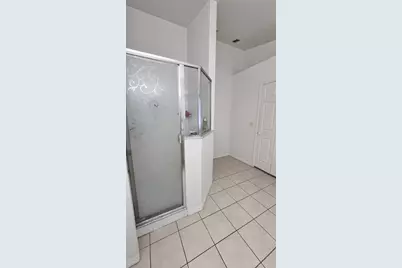 121 S Roma Way, Kissimmee, FL 34746 - Photo 11