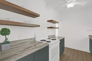 1600 Hart Ln, Orlando, FL 32804 - Photo 9