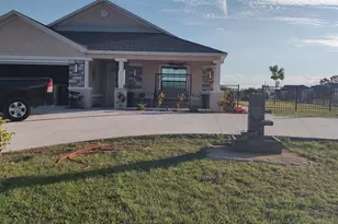 524 Central Rdg Ln, Frostproof, FL 33843 - Photo 1