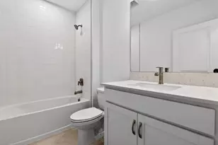 9509 Vibrant Ln, Venice, FL 34292 - Photo 11