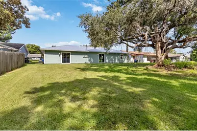 225 Montana Avenue, Saint Cloud, FL 34769 - Photo 15
