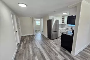 4843 Camphor Ave, Sarasota, FL 34231 - Photo 5