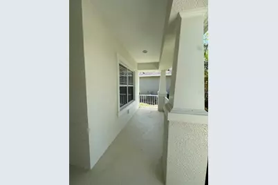 4811 Silvermoss Drive, Sarasota, FL 34243 - Photo 11