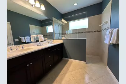 4811 Silvermoss Drive, Sarasota, FL 34243 - Photo 45