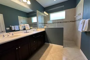4811 Silvermoss Dr, Sarasota, FL 34243 - Photo 45