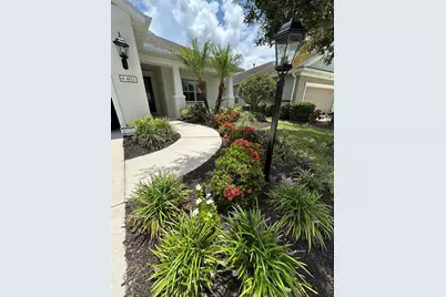 4811 Silvermoss Drive, Sarasota, FL 34243 - Photo 3