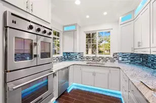 12347 Hollybush Terrace, Bradenton, FL 34202 - Photo 13