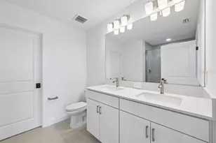 17712 Broadleaf Loop, Venice, FL 34293 - Photo 9