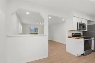 1016 W 8th St, Sanford, FL 32771 - Photo 11