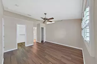 6122 Gentle Ben Cir, Wesley Chapel, FL 33544 - Photo 11
