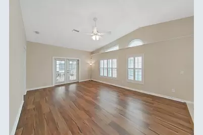 6122 Gentle Ben Circle, Wesley Chapel, FL 33544 - Photo 7