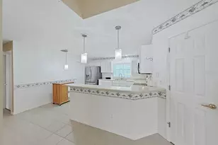 6122 Gentle Ben Cir, Wesley Chapel, FL 33544 - Photo 17