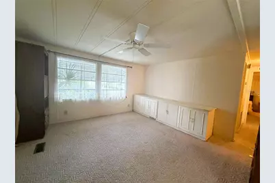 209 Jacaranda Drive, Leesburg, FL 34748 - Photo 11