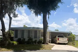 209 Jacaranda Dr, Leesburg, FL 34748 - Photo 1