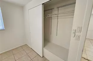 8820 Pohoy Ave, Sarasota, FL 34231 - Photo 17