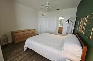8335 38th St Cir E, Sarasota, FL 34243 - Photo 19