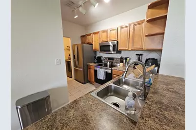 8335 38th Street Circle E #305, Sarasota, FL 34243 - Photo 5