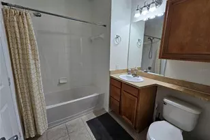 8335 38th St Cir E, Sarasota, FL 34243 - Photo 25